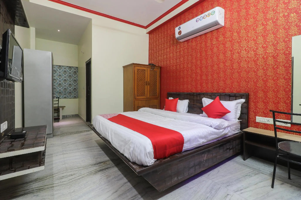 OYO 26857 Hotel P.S. Royal Heritage