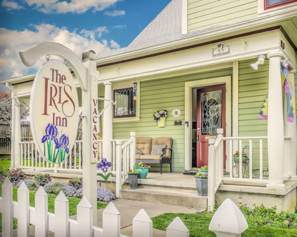 The Iris Inn