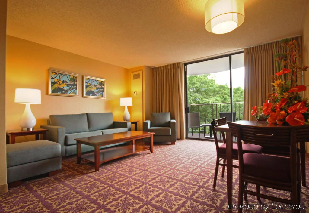 Hilo Hawaiian Hotel, Trademark Collection by Wyndham