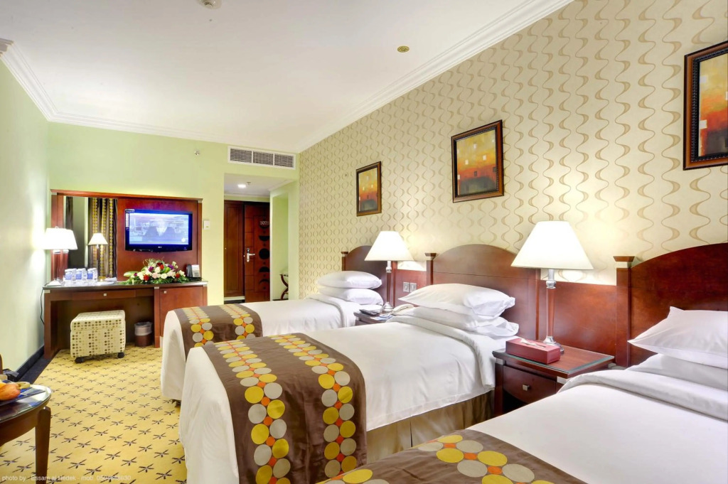 Al Muna Kareem Hotel- EX LEADER