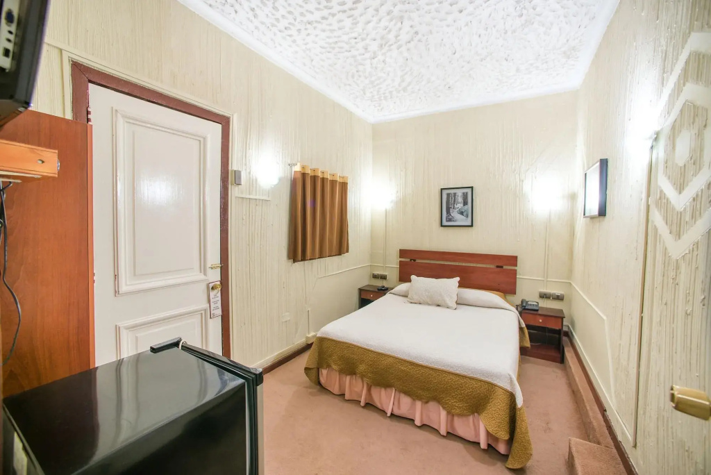 Hotel Sahara Inn