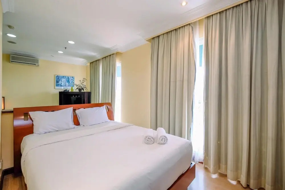 Simply And Comfort Living Studio At Roosseno Plaza Apartment
