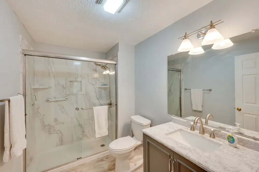 Inviting Bartlett Condo: 1 Mi to Attitash Mountain