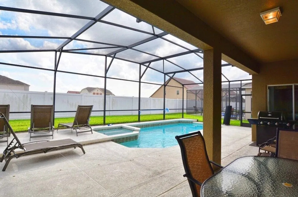 4706ts-5 Bedroom Pool - The Shire Home