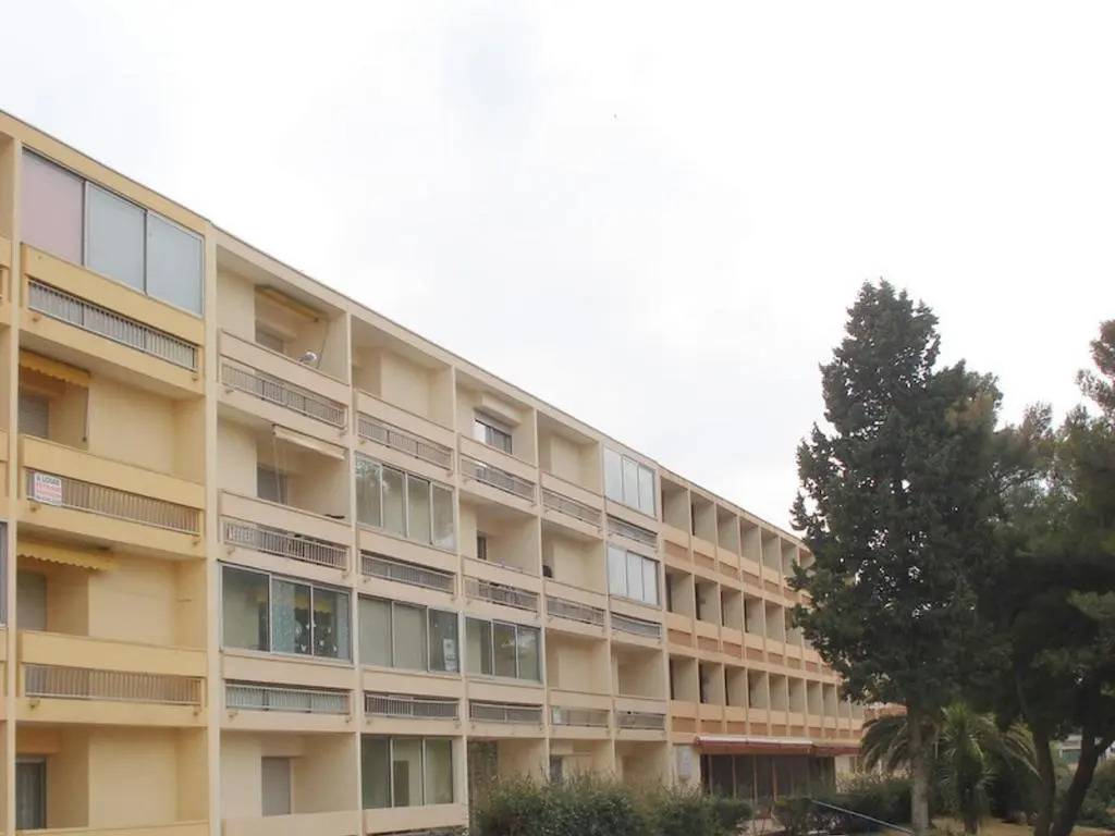 Appartement Balaruc-les-Bains, 1 pièce, 2 personnes - FR-1-503-58