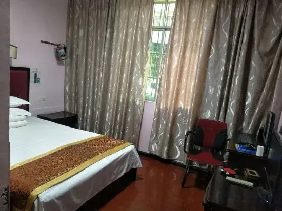 Jinping Shuntian Hotel