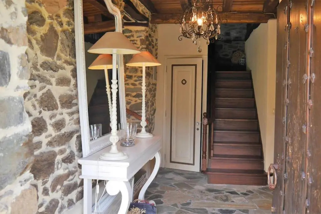 Wonderful 4 Bedroom Villa & separate guest house Villa Thalia