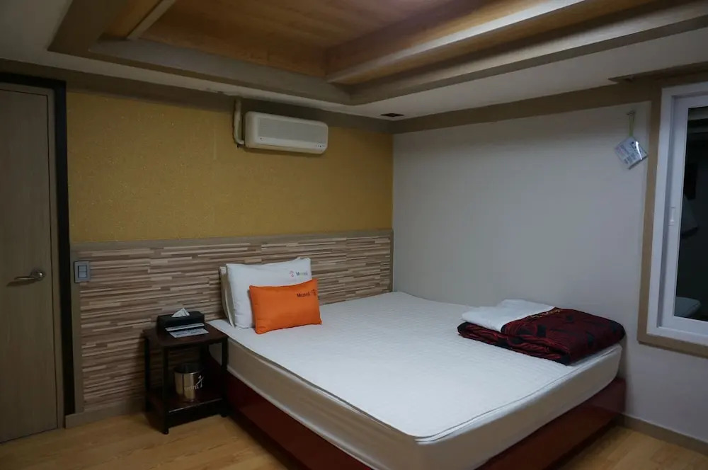 Goong Motel