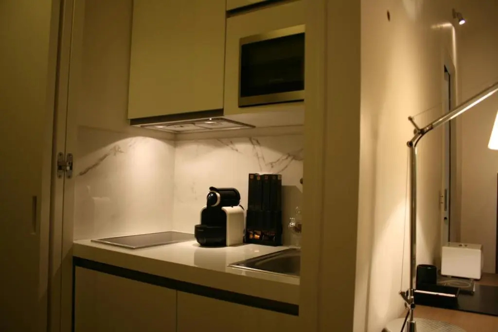 Cirque Deluxe Studio Apartment