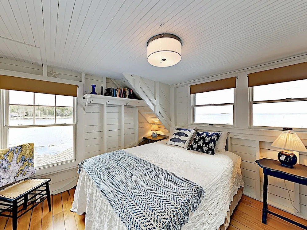 47 South Beach Rd Home
