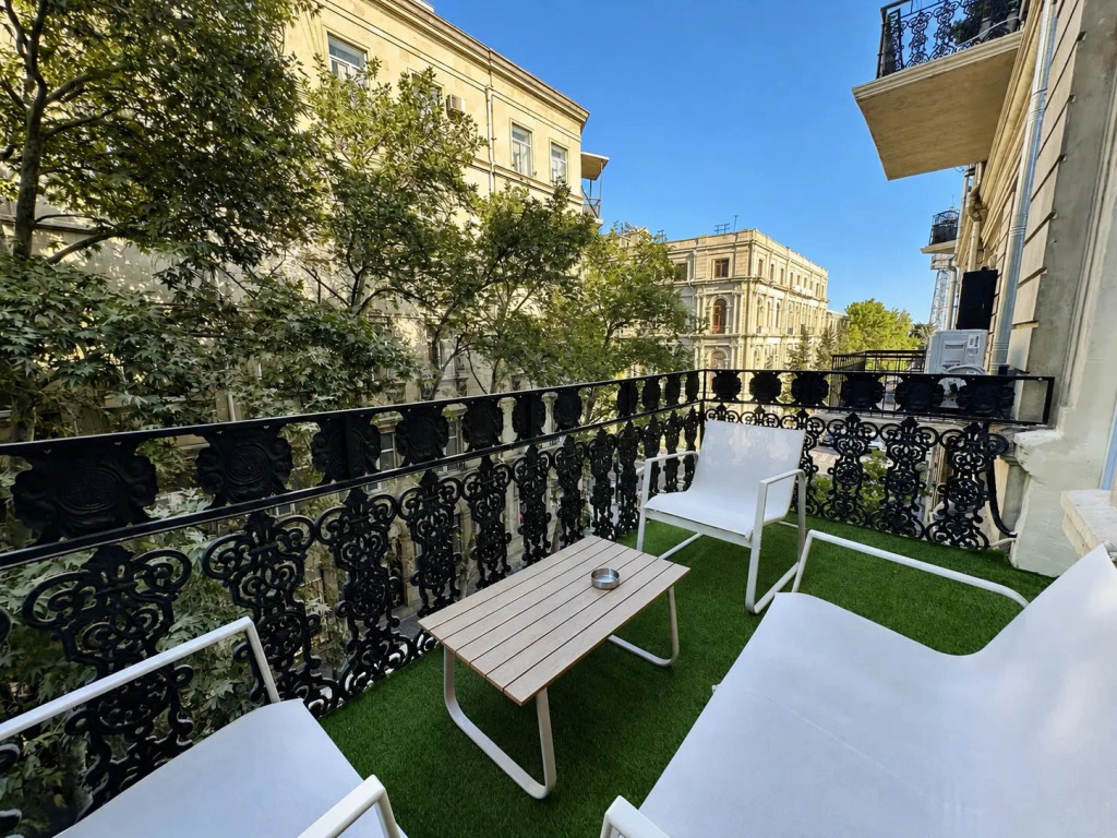 Luxury Apartment Baku on Samad Vurgun