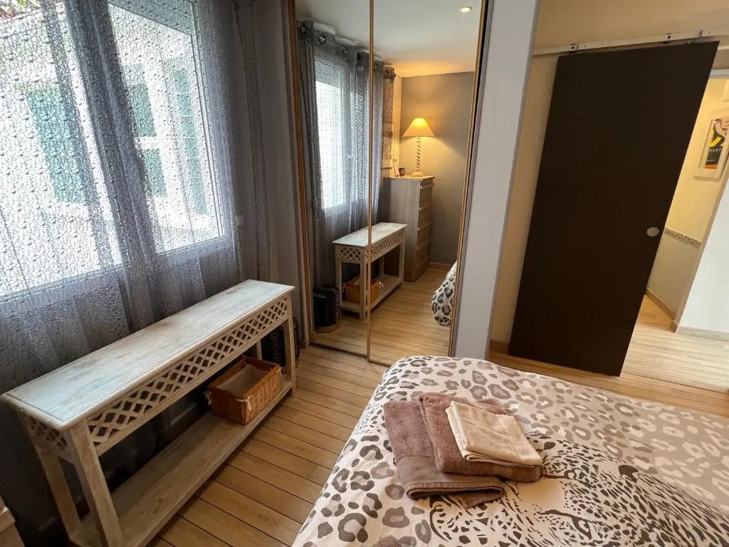 Rivage hyper centre et plage a pied