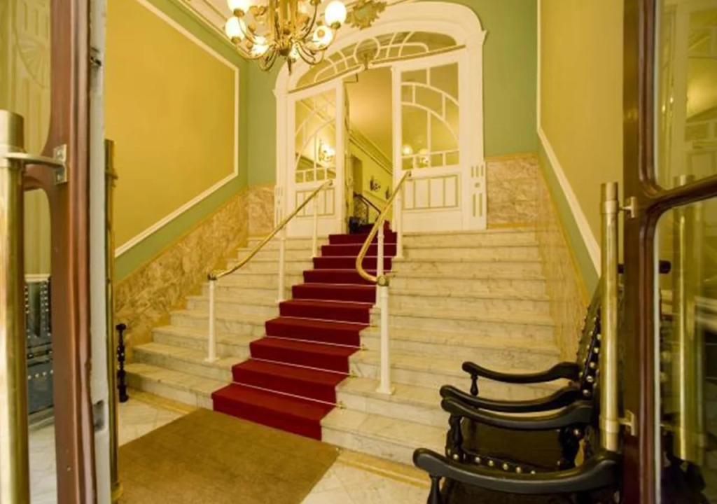 GRANDE HOTEL PARIS by STAY HOTELS