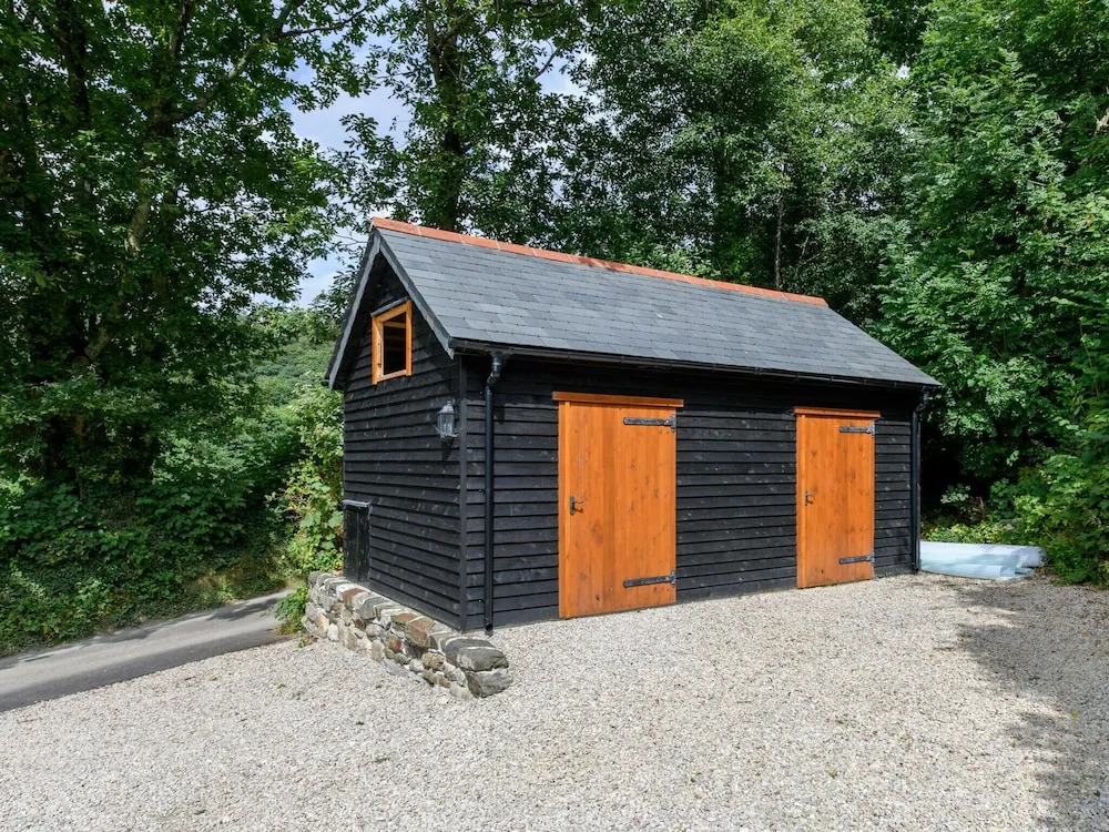 Comfortable Home for a Romantic Stay in a Beautiful Place