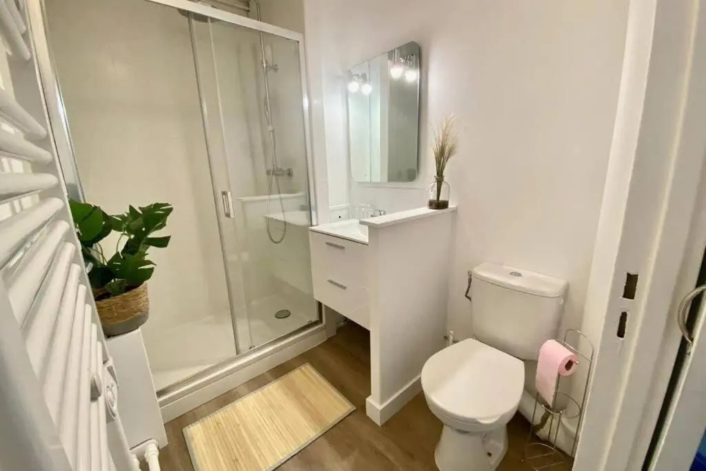 Grand F2 de 47m² au 15ème étage dans une résidence très calme