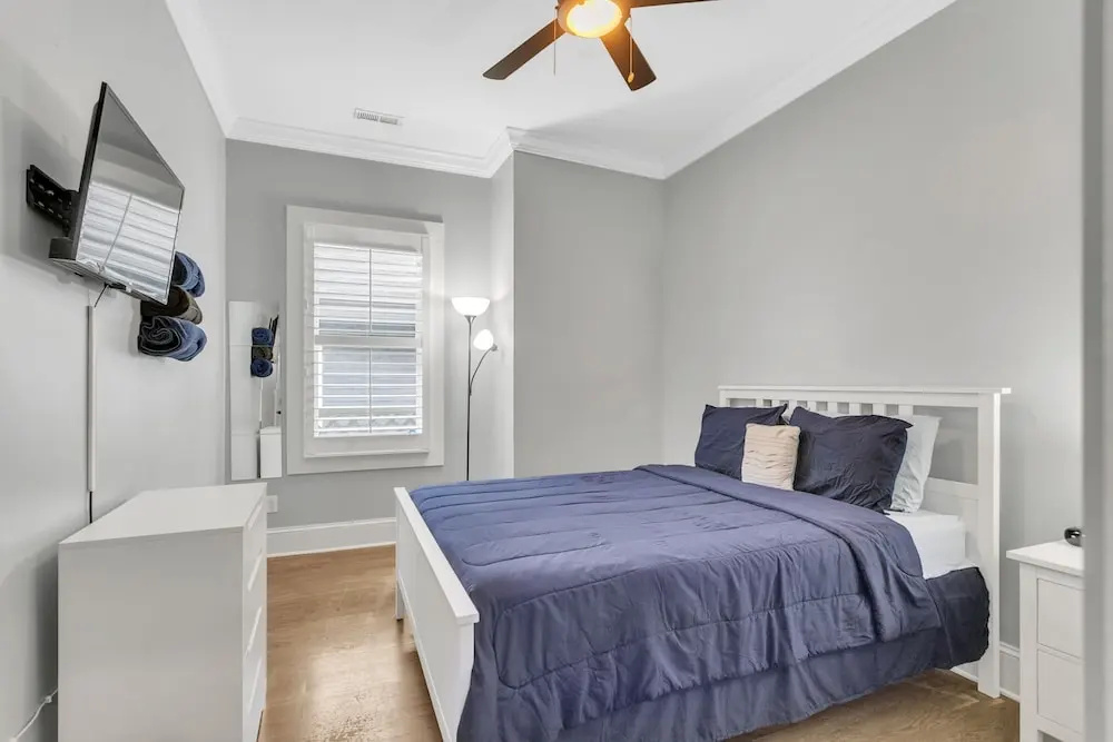 Modern Atlanta Getaway - Close To Downtown! 4 Bedroom Bungalow by Redawning