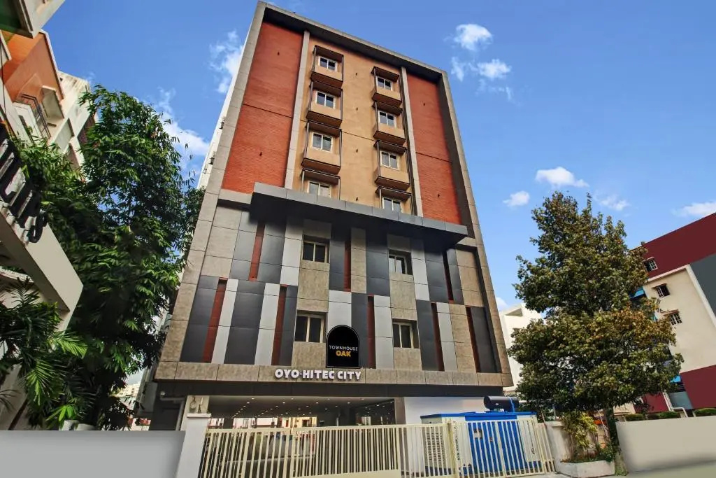 Super Townhouse OAK Hitec City Near Image Hospital