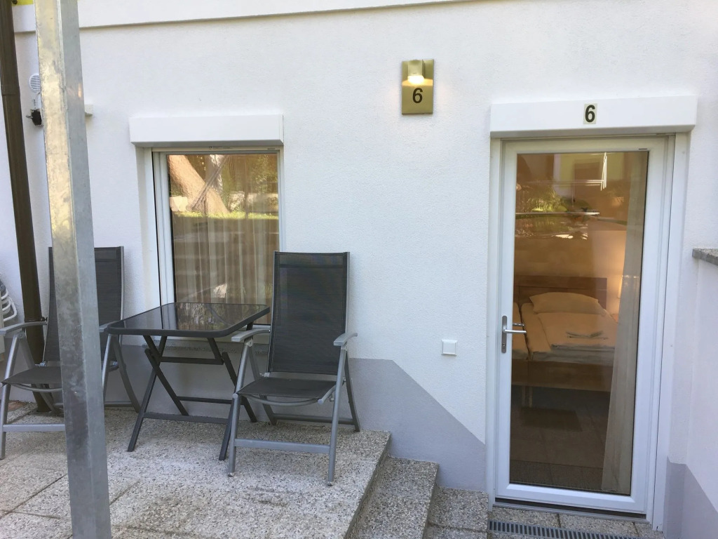AJO Apartments - Alte Donau Lake or Garden View Balcony Studio - Self-Check-in