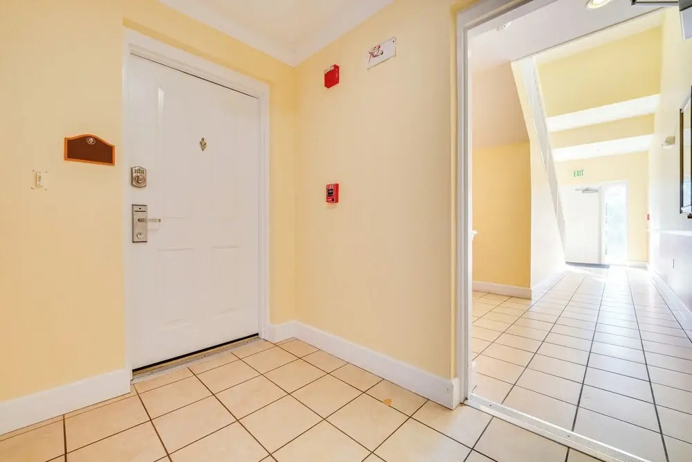 12 Mi to Wdw: Resort Condo w/ Community Hot Tub!