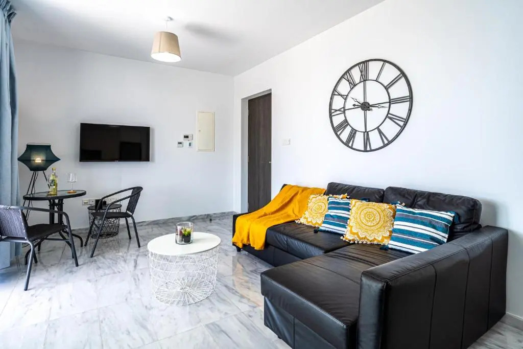 Oyster 1-BR Apt in Larnaca