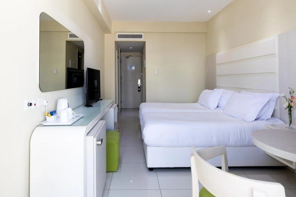 Tasia Maris Beach Hotel