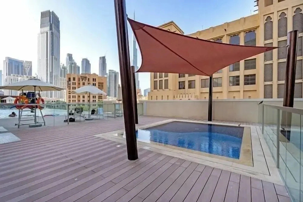 Bellevue Walk to Burj & Dubai Mall