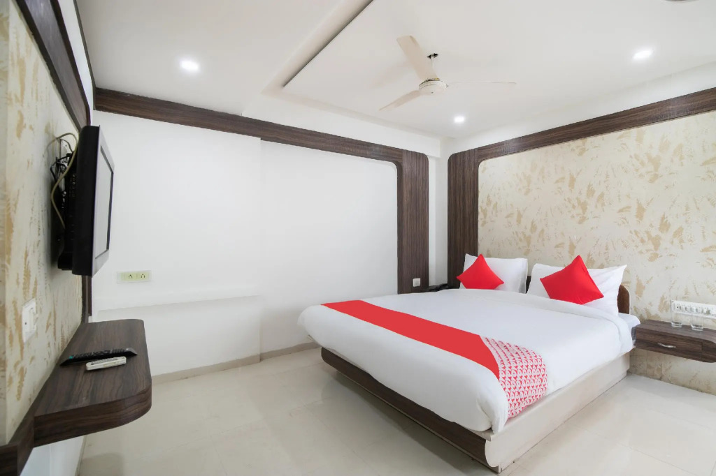 OYO Flagship 42706 Hotel Jal Sagar