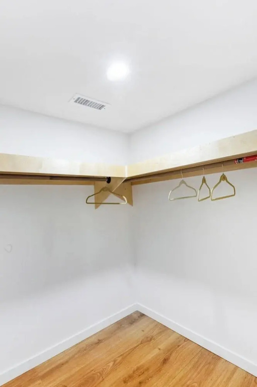 Fresh 2BR Duplex Pets Welcome