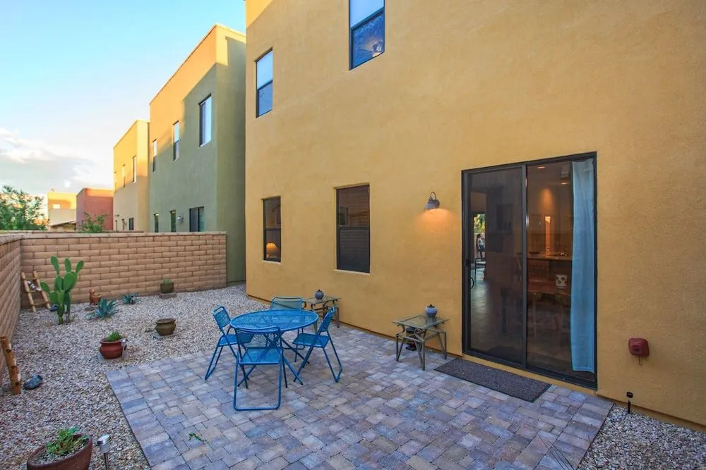 Heart of Tucson 3 BR by Casago