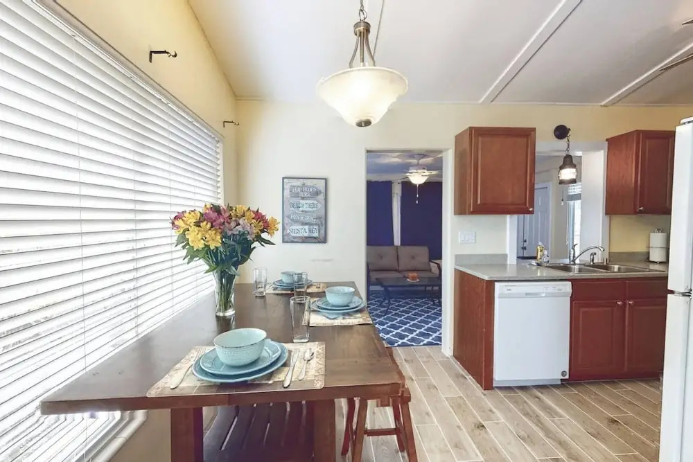 Peacock Bungalow - Left