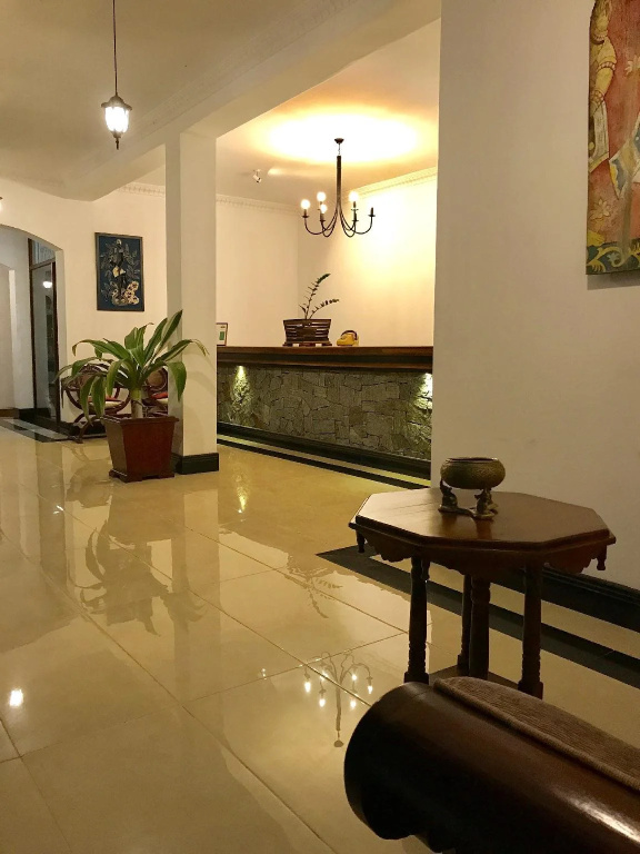 Elegant Hotel, Kandy