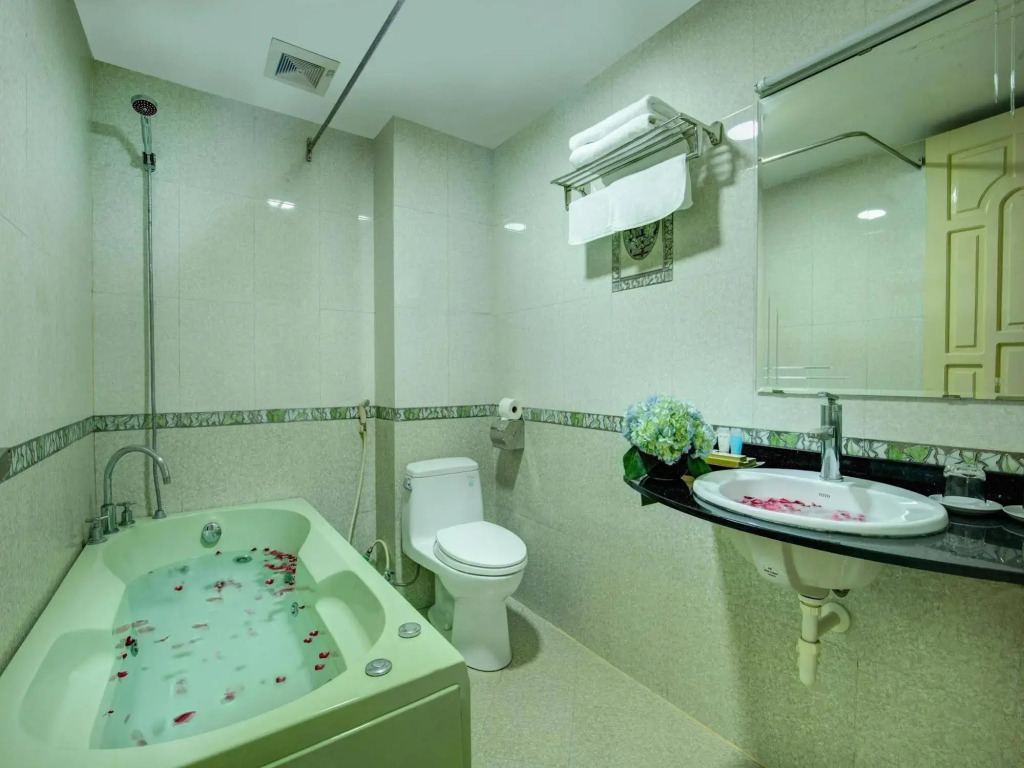 Hanoi Luxor Hotel
