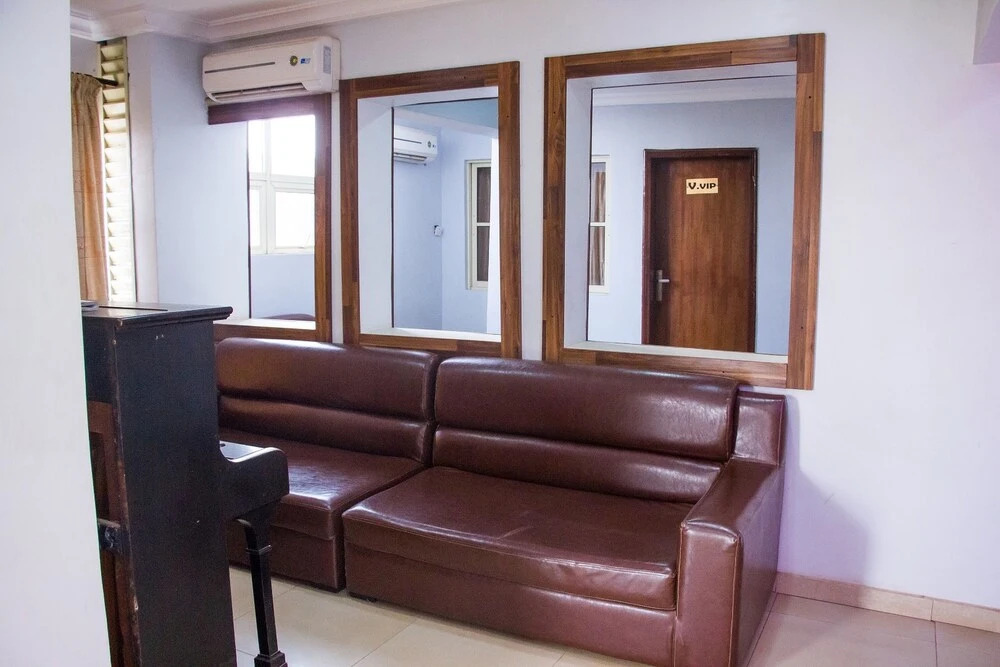 Kaft Hotels and Lounge