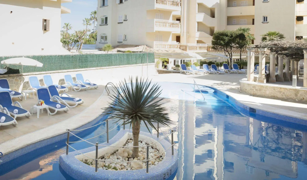 Sol y Mar Apartments
