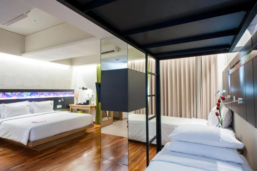 MaxOneHotels at Dharmahusada Surabaya