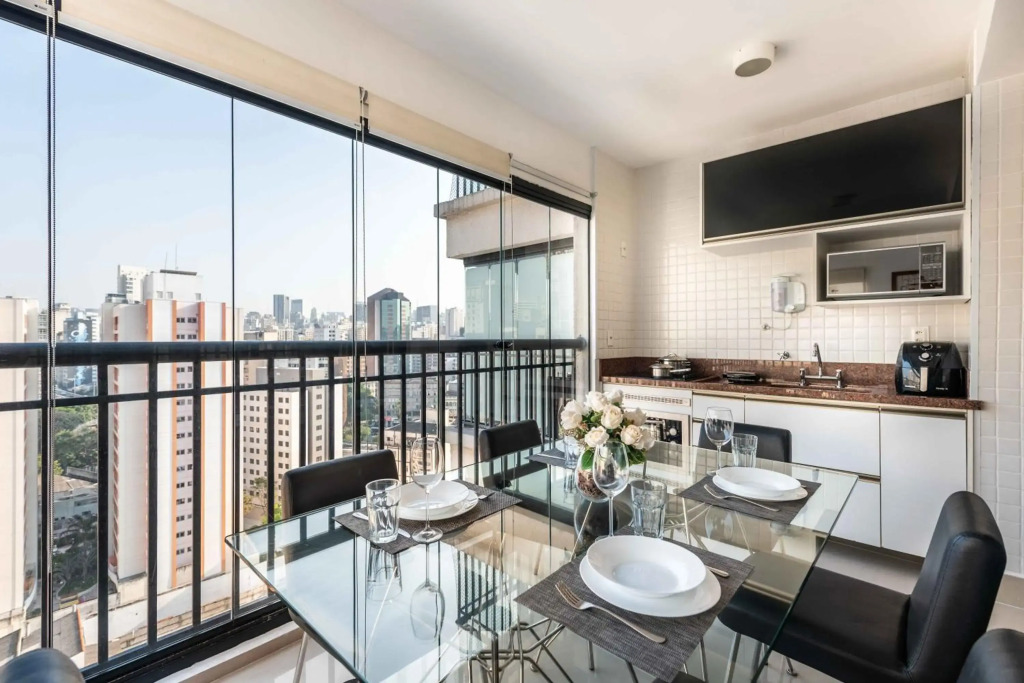 7 Aptos Premium Decorados 2 Qtos Suíte e 1 Qto Vista Panorâmica Varanda Piscina Academia Garagem WiFi Perto do Metrô SP