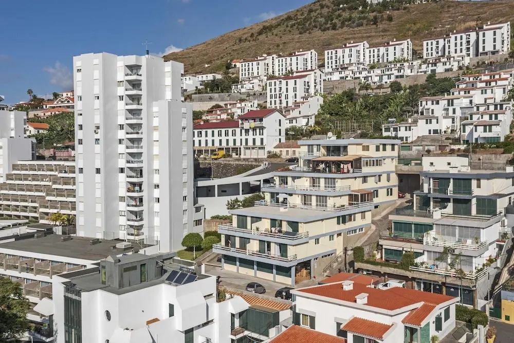 Duplex in the Tourist Area, With sea View - Lido I