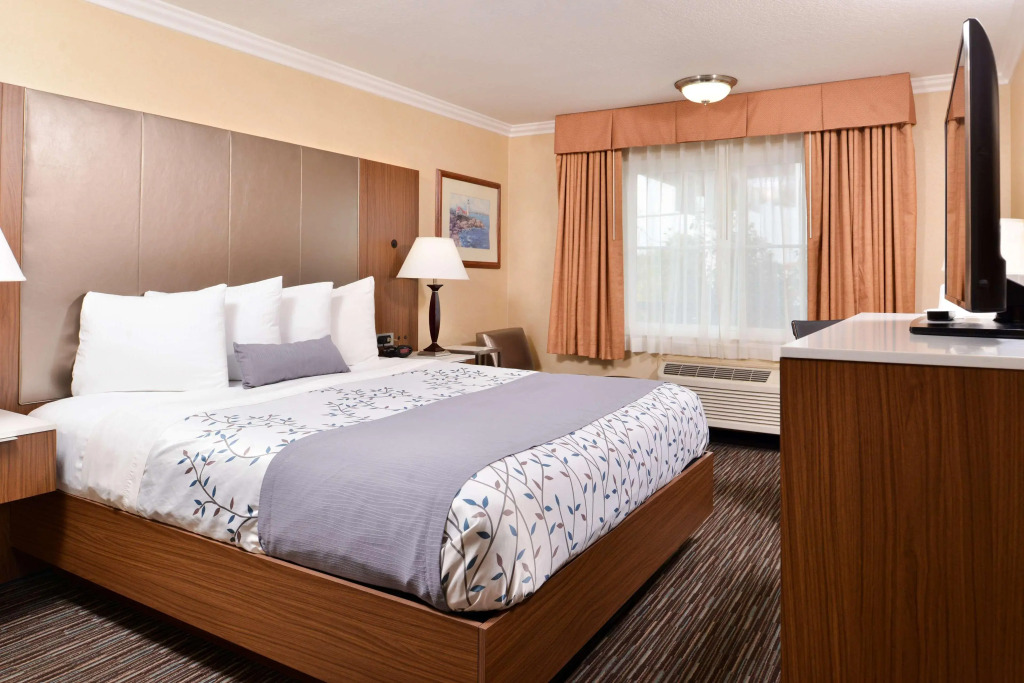 Best Western Airpark Hotel - LAX Airport LA Stadium