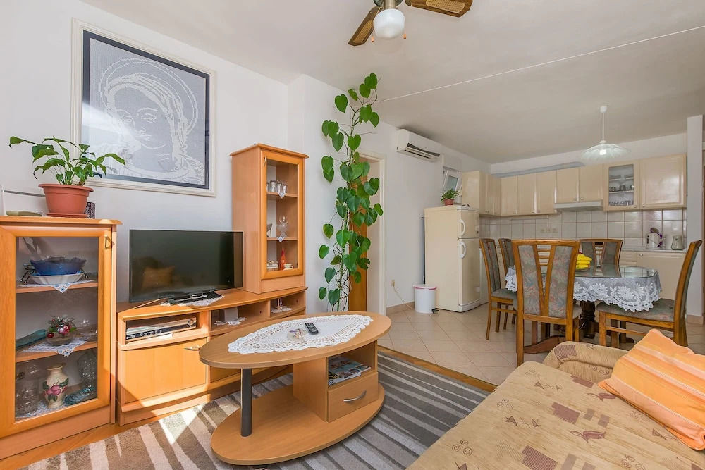 Apartment Marinko