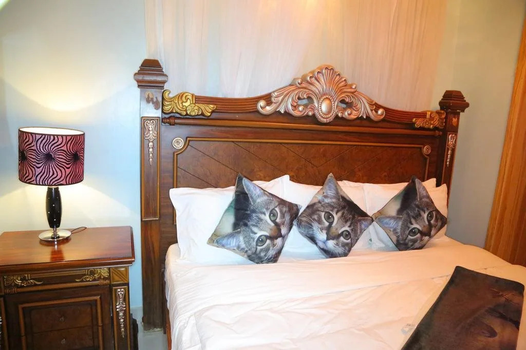 Serene Suites Hotel