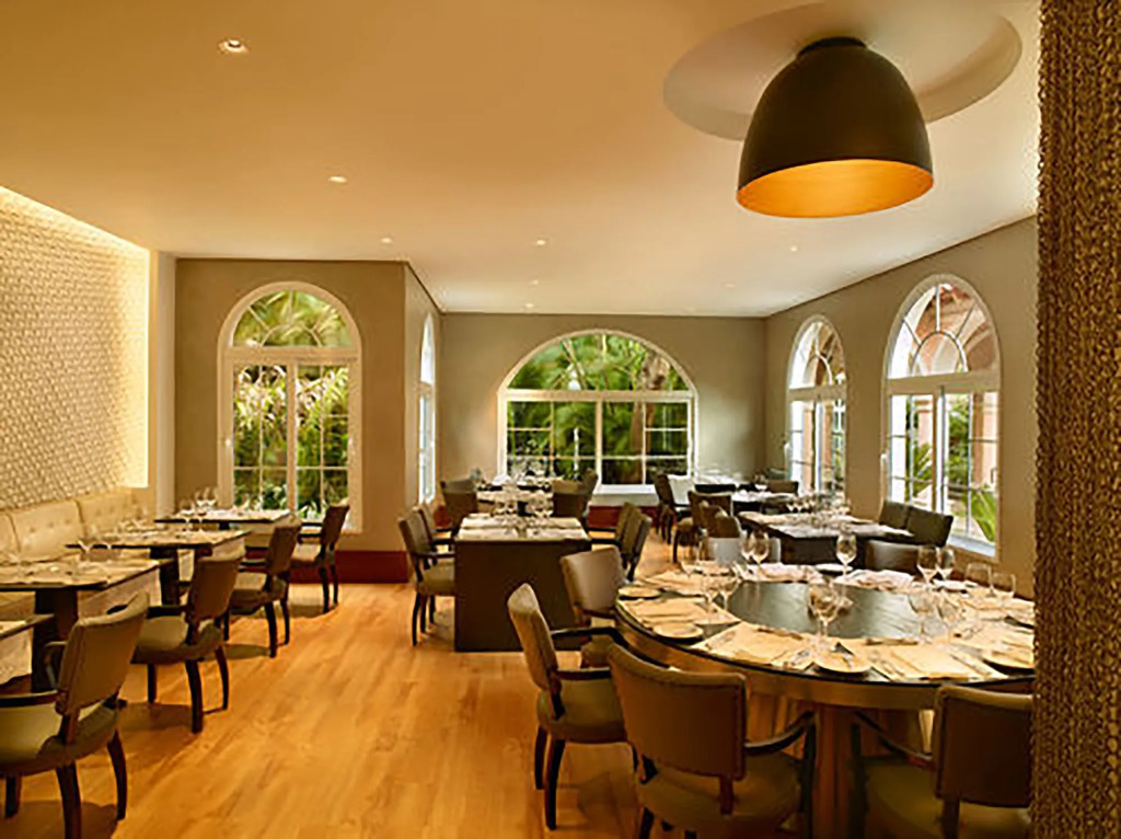 Royal Palm Plaza Resort
