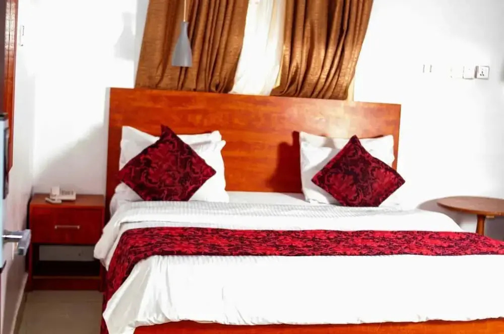 Jives Luxury Suites