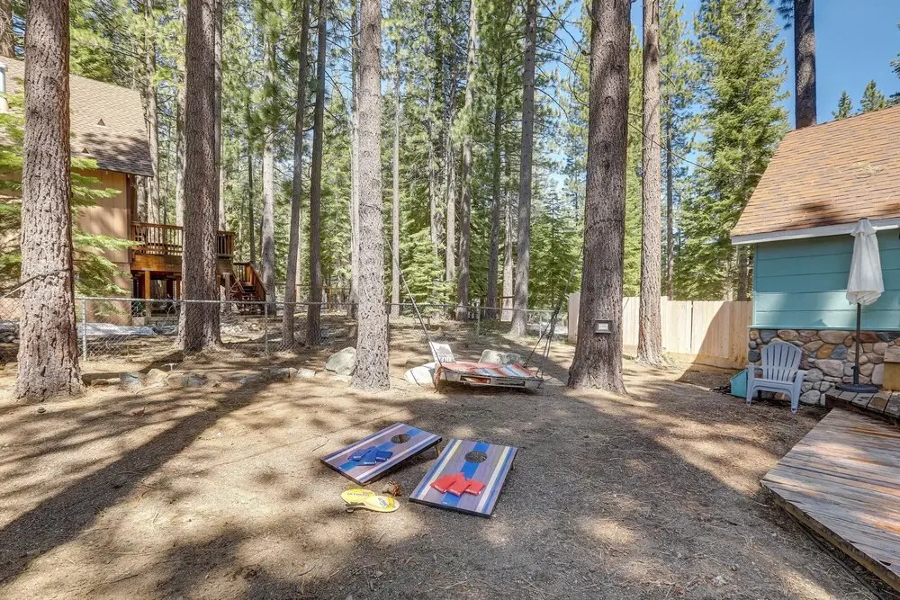 Tahoe Home in the Pines: Quiet Neighborhood!