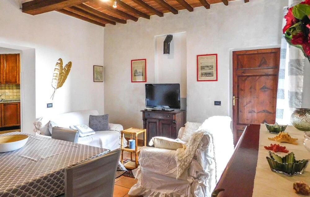 Nice Apartment in Suvereto With 2 Bedrooms and Wifi
