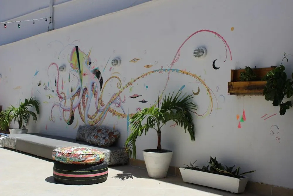 Farol da Barra Suites e Hostel