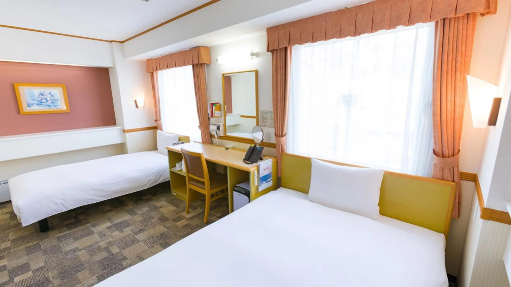 Toyoko Inn Kanazawa Kenrokuen Korimbo
