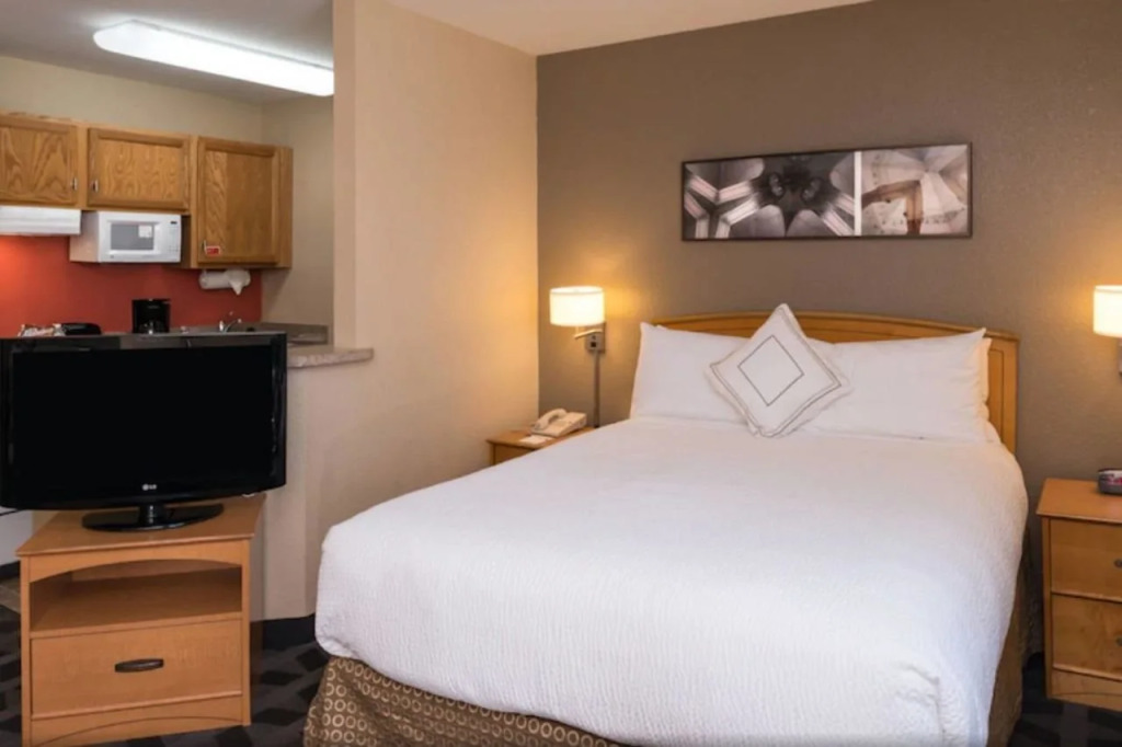 TownePlace Suites by Marriott Anaheim Maingate Near Angel Stadium