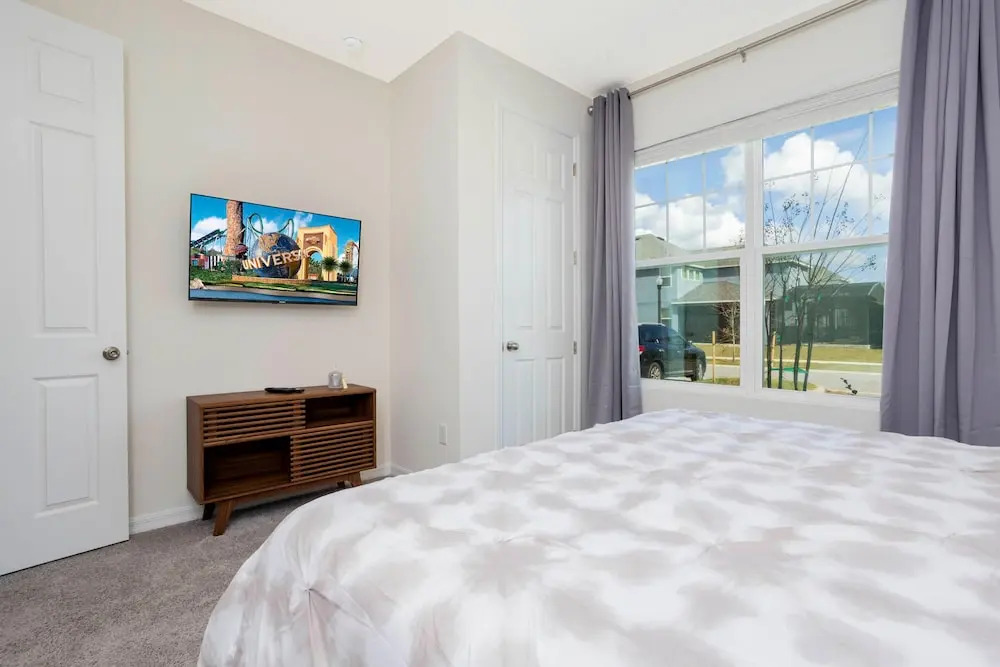 2182 FMP - 4BR Luxury Townhome Pool Disney