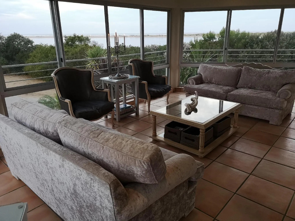 Sunshowers Plett