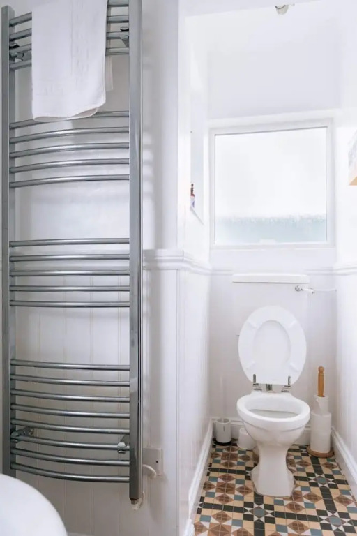 Inviting 1BD Flat - 20 Mins to Brighton Beach!